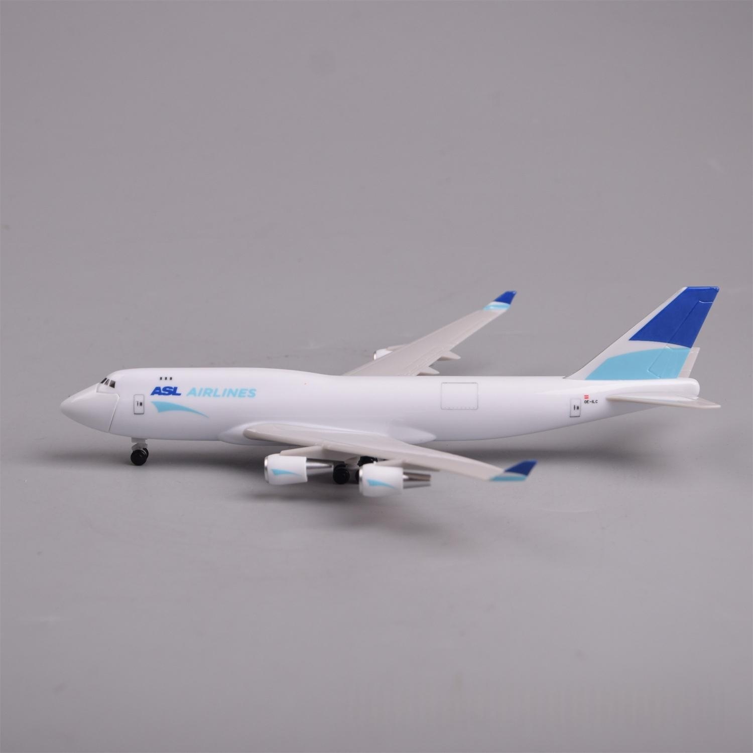 ASL 航空貨物 B747-400 ハッチが開くことができる - Model Airplane Plastic のレビューと価格